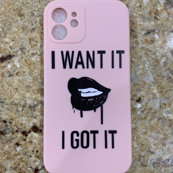 Ariana Grande Set! 🤍 - Picture 2 of 3